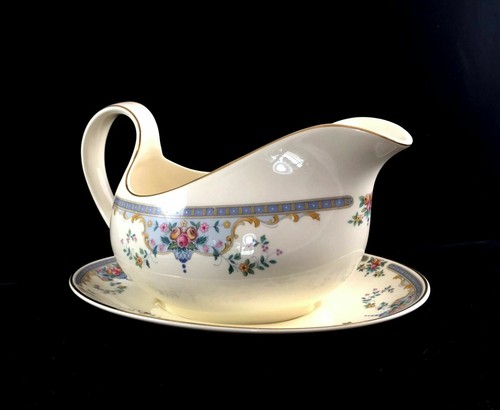 1981 Royal Doulton Juliet Gravy Boat Plate Romance England Vtg New Wedding Gift