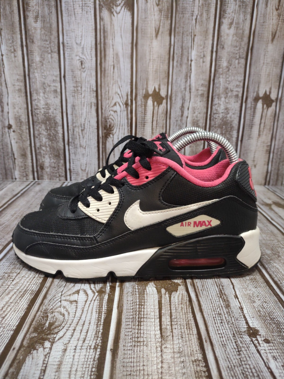 Nike Air Max 90 Women's 7 / Youth 6Y 