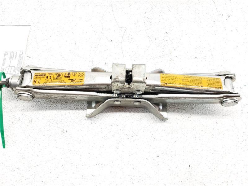 0715 Infiniti G25 G35 G37 Q40 Sedan Spare Wheel Spacer W/ Tools 84976