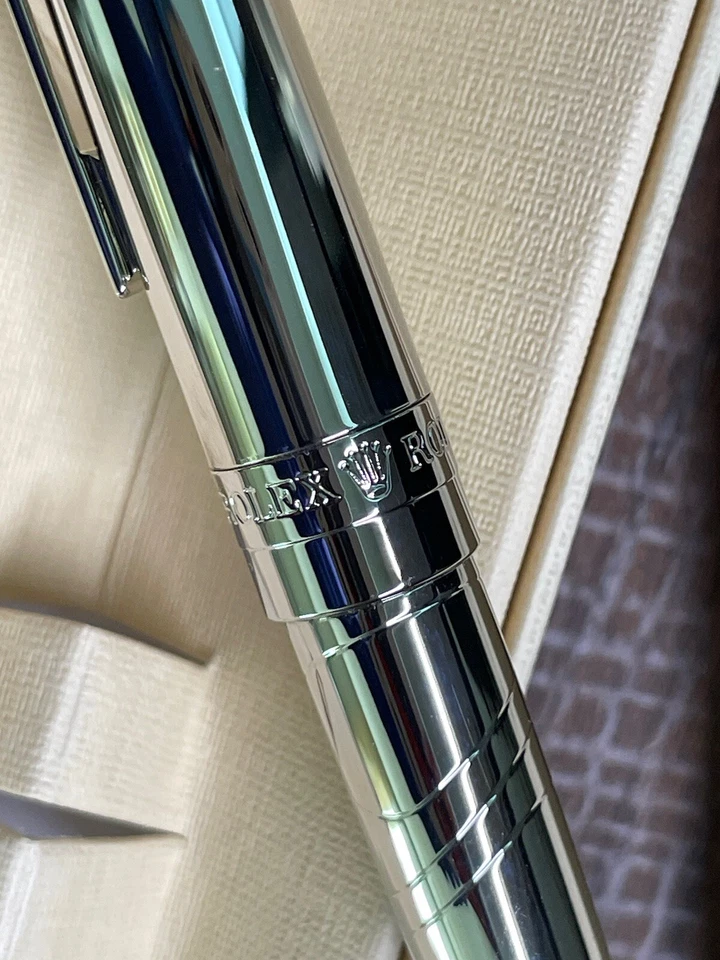 Auténtico Bolígrafo Rolex Raro Plata Acabado Platino PATRÓN ONDULADO En Caja Foto 3 de 4