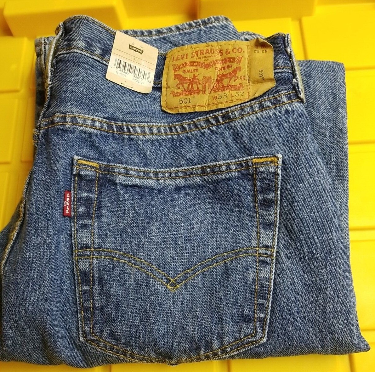 Levis 501 Jeans Size 34 X 36 Dark Stonewash Mens Button Fly Levis 501 Jeans Size 34 X 36 Dark Stonewash Mens Button Fly