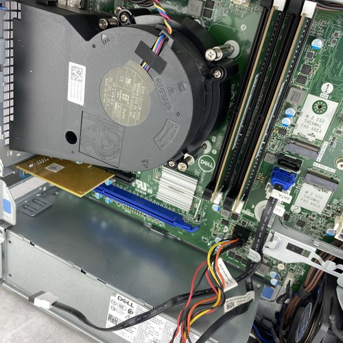 Dell Precision 3440 SFF Intel 8 Core i7-10700 2,90 GHz 16 GB de RAM sin disco duro sin sistema operativo - Imagen 10 de 17