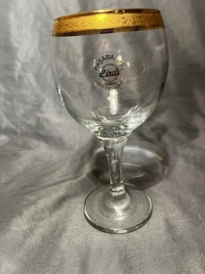 Pasabahce Circle Art of Glass gold-rimmed wine goblet.