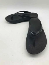 Pre-Owned Oofos Black Size 6 Thong Sandals