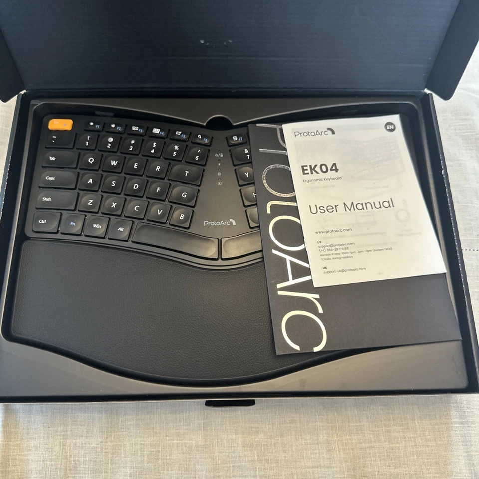 ProtoArc Ek04 Ergonomic Keyboard Split Design - Image 3 of 4