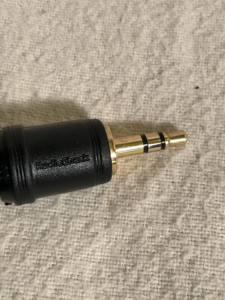 2.5MM FEMALE TO 3.5MM MALE ADAPTER GOLD STEREO AUDIO AUX CORD PLUG JACK CONVERT - Image 3 of 4