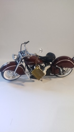 Guiloy 1948 Indian Chief 1/10 Scale Diecast Model Bike Collection.NIB - Picture 2 of 8