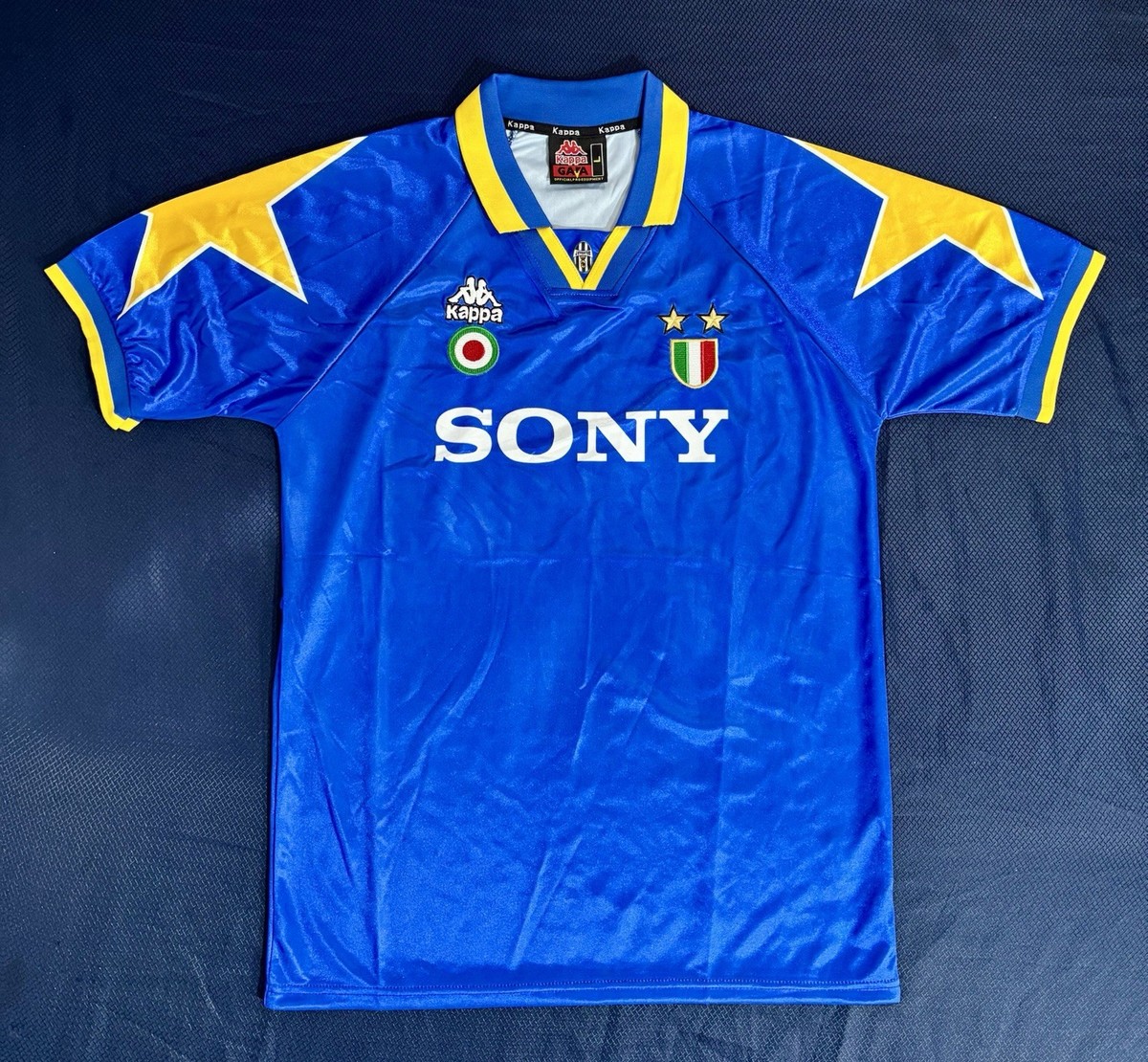 ユベントス ユニフォームJuventus 95/96 サイズ:O 1995/96 Juventus Away Jersey size Large | eBay