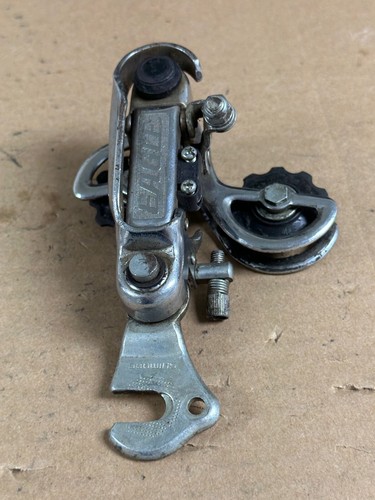 Vintage '76 Shimano Eagle DE-100 Short Cage Rear Derailleur - Picture 3 of 6