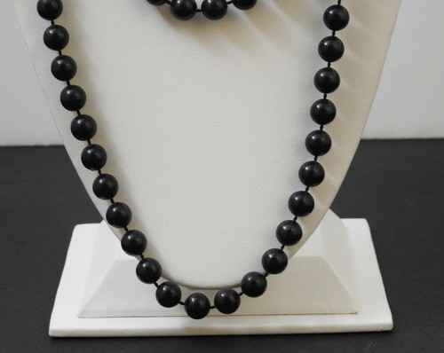 Collar vintage de cuentas de plástico tono negro caída de aproximadamente 29" G46 - Imagen 4 de 12