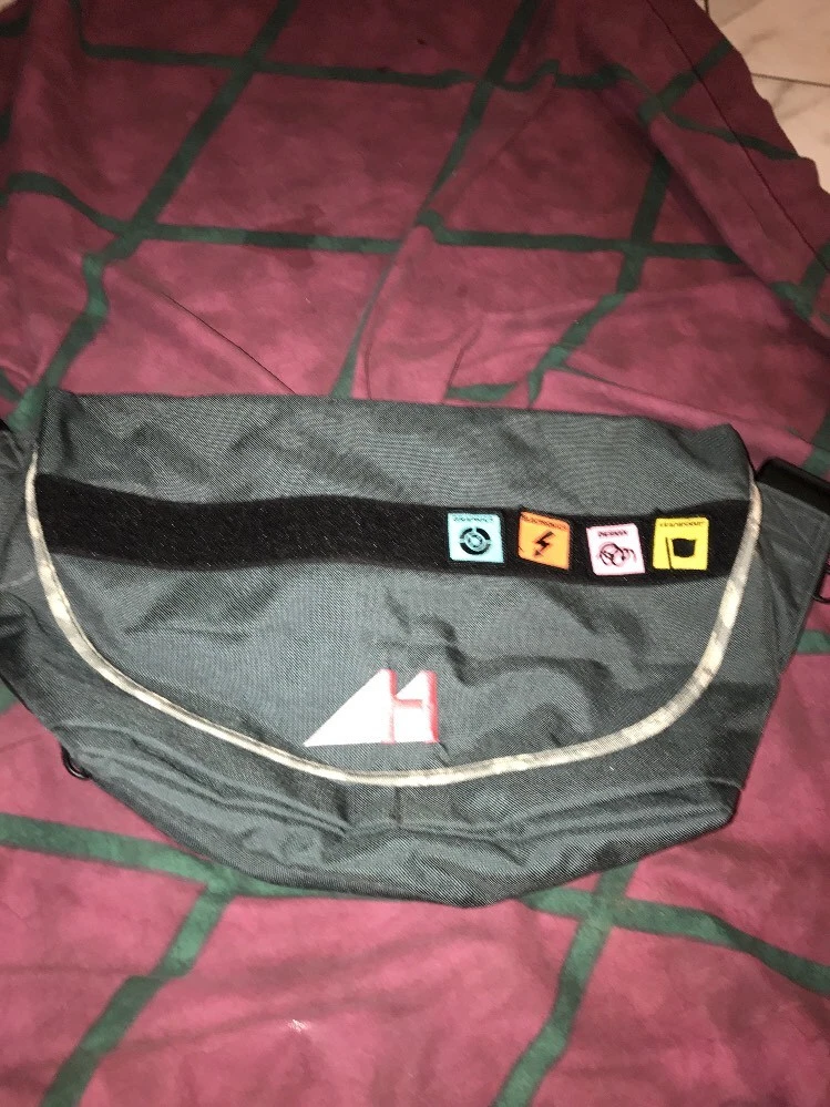 logo-patch sling bag