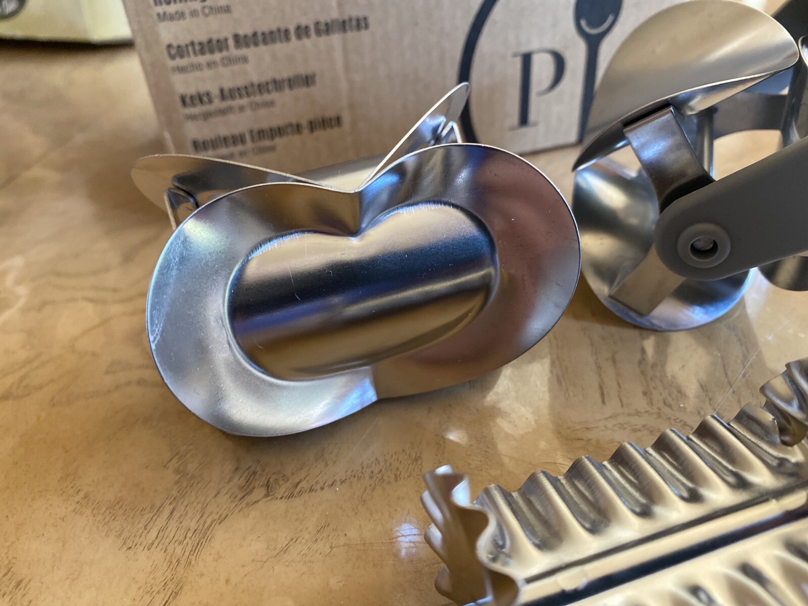 The Pampered Chef Rolling Cookie Cutter 1442 eBay