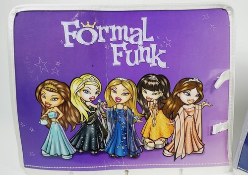 Bratz 2001 Doll Lot W/ Inserts 4 Dolls & 2 Inserts for Clothes and Accessories - Picture 4 of 9