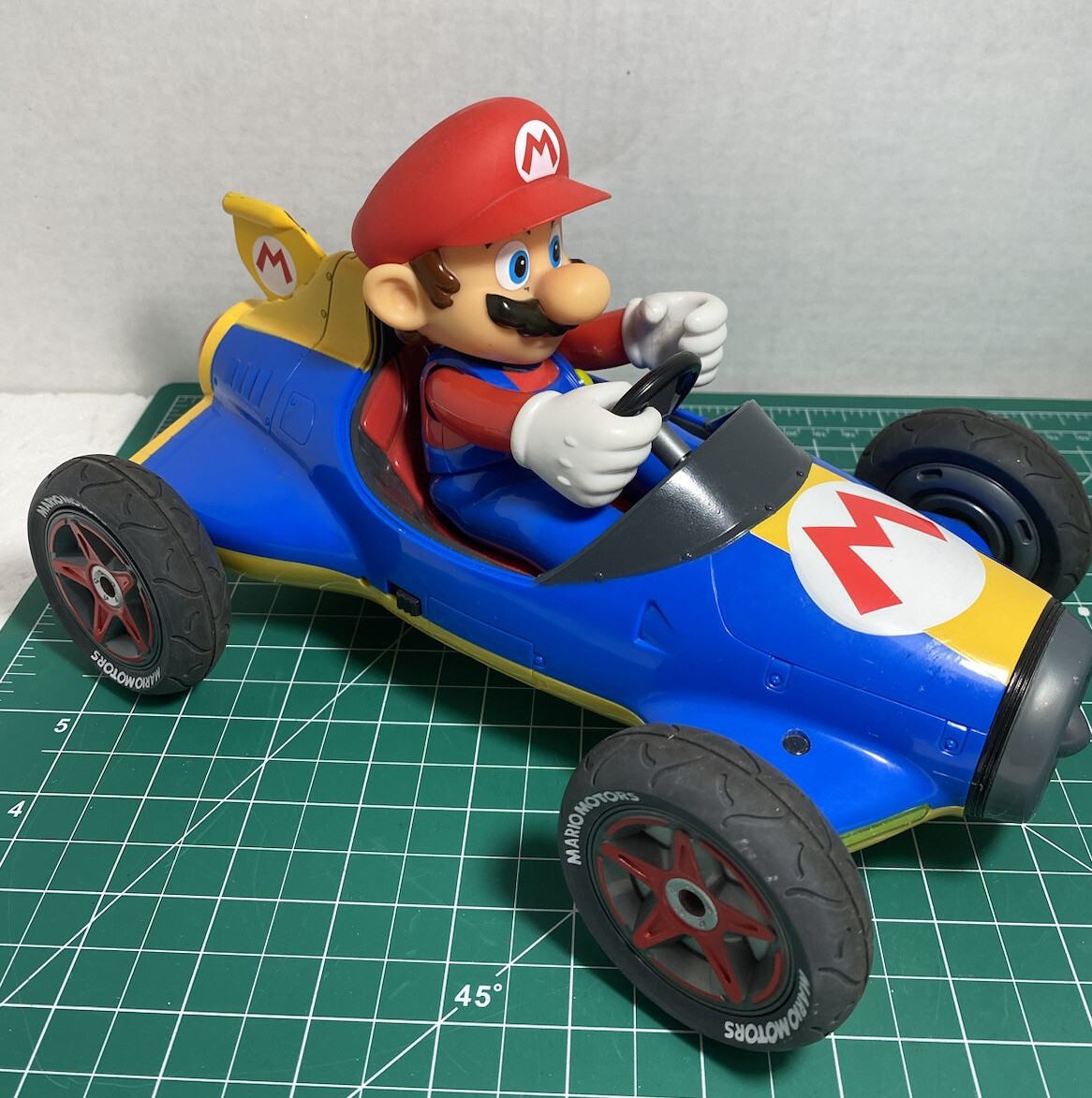 Carrera RC Nintendo Luigi Mario Kart Remote Car Character Car Only No Remote.