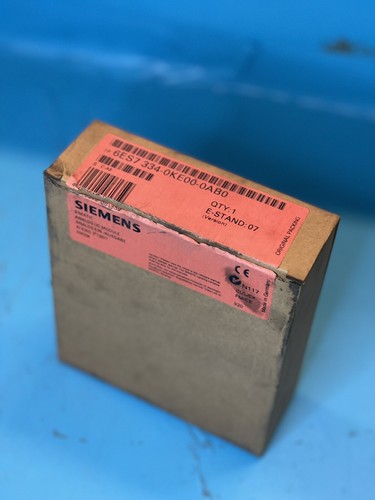 SIEMENS SIMATIC ANALOG I/O MODULE 6ES7 334-0KE00-0AB0 - Picture 1 of 3