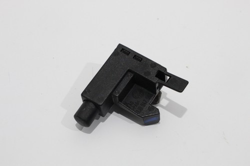 VW Passat 3C B7 Handbrake Switch 1J0947561C - Picture 1 of 7