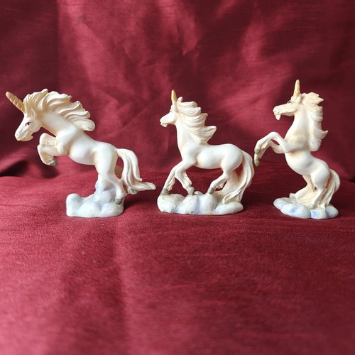 Vtg Lot of 3 Miniature Unicorns Gallop Running On Blue Clouds - Made Of Resin - Picture 3 of 6