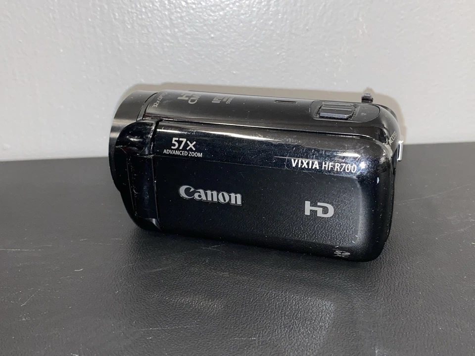 Canon Vixia HF R700 Full HD Camcorder - FOR PARTS ONLY / AS-IS - UNTESTED - Image 2 of 4
