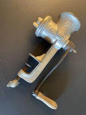 Vintage Keystone No. 20 Meat Grinder Hand with Crank Table Mount Made In USA(31)