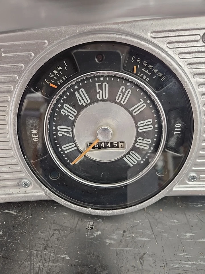 1961 1962 1963 1964 1965 1966 Ford F100 tablero/instrumentos originales. Foto 2 de 4