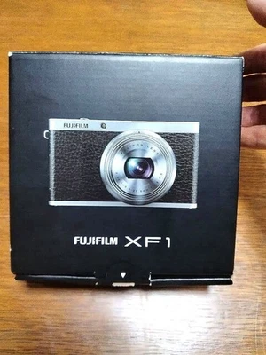 Appareil photo numérique compact Fujifilm XF1 noir 12 mégapixels série X 4x X... - Photo 1/4