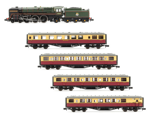 Dapol Pre-Owned Class 7MT Britannia 4-6-2 East Anglian Set 70039 BR Green Early  | Condition: Used