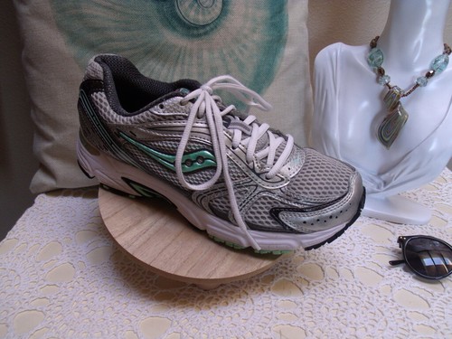 saucony grid phantom 2