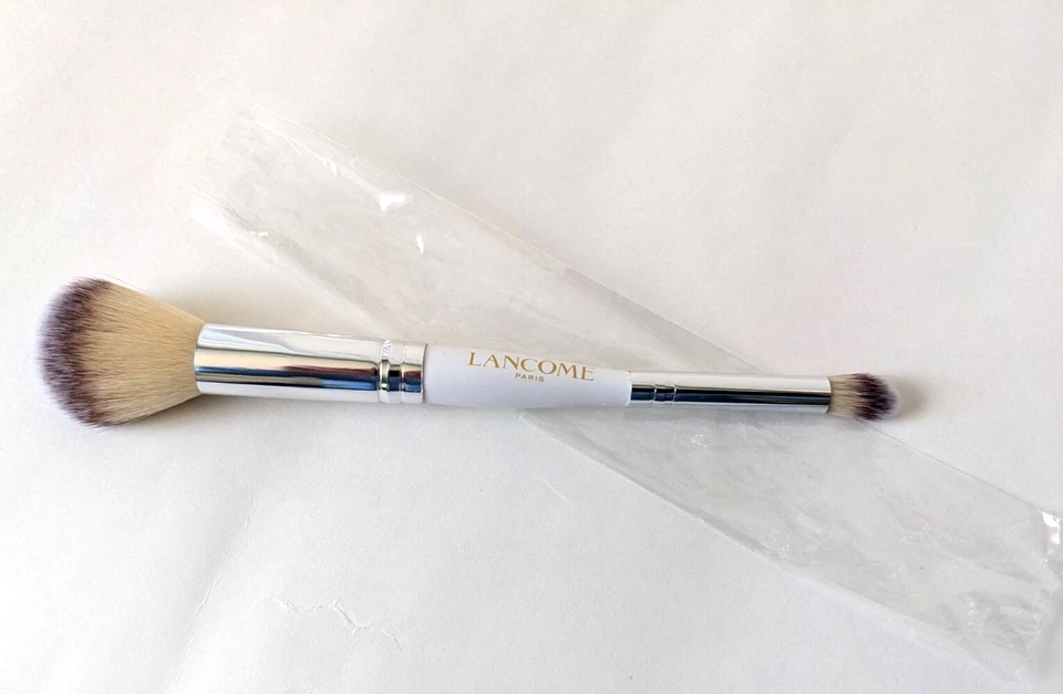 Lancome двухсторонняя кисть для макияжа - Изображение 2 из 2