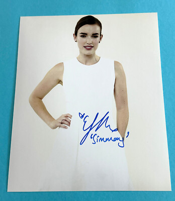 Elizabeth Henstridge  -   Agents of S.H.I.E.L.D   - signed, original Autogramm
