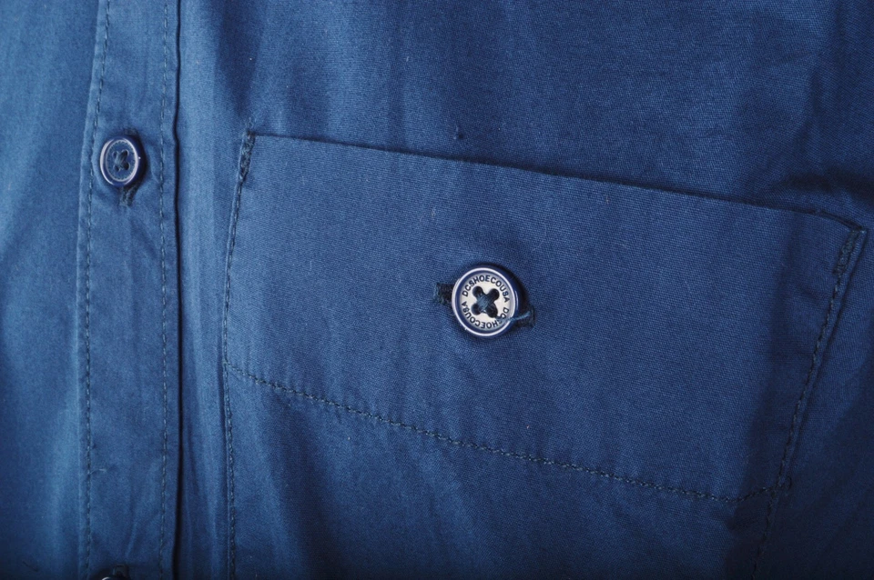  CAMISA MANGA LARGA DC MELWOOD DC NUEVA CON ETIQUETAS PARA HOMBRE $50 M azul universitario ls abotonada Foto 3 de 4