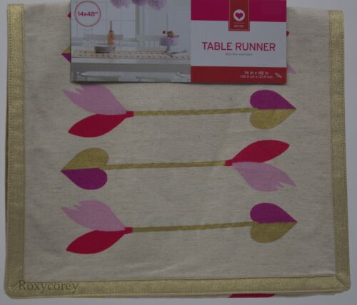 Valentine 's Day Hearts & Arrows Gold Table Runner 14x48 in NWT - Picture 2 of 2