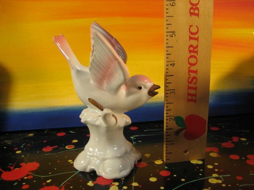 Pink & Blue Porcelain Bird Figurine by Gerold & Co Tettau, Bavaria, Germany - Picture 3 of 6