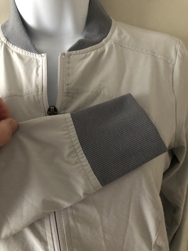 Athleta Women’s Light Gray Full Zip Bomber Jacket Size XS - Picture 3 of 9
