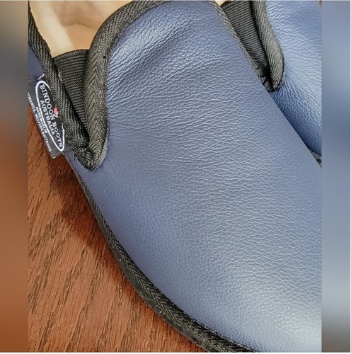 UGG/Bindoon Boots Leather Loafer Slippers with Sheepskin Lining - Blue - Size 9 - Picture 13 of 13