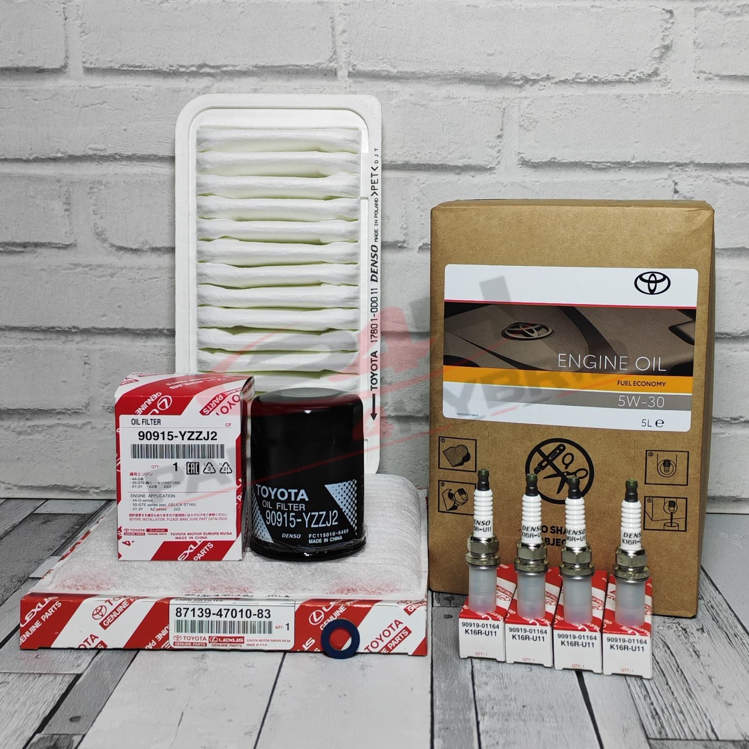 Genuine Toyota Avensis Verso Service Kit ACM20 2.0L 2001-2009 With Spark Plugs
