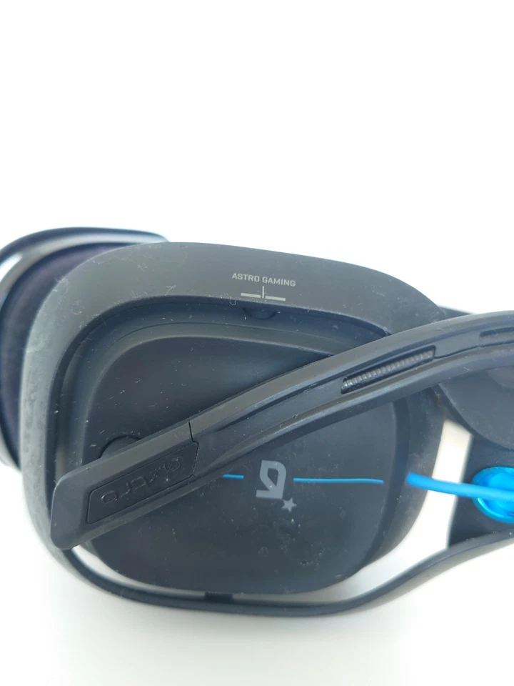 Astro Gaming A50 Wireless Headset Gen 3 Black/Blue for PC PS4 PS5 - Image 4 of 4
