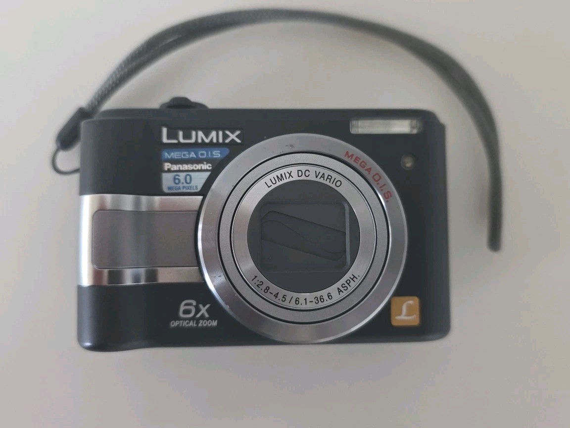Panasonic Lumix DMC-LZ5 6x Zoom 6 mp Digital Camera Mega OIS WORKS