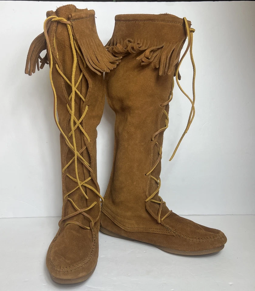 Botas mocassim Minnetonka couro marrom camurça renda joelho alto M 7 /W 8,5 - Imagem 3 de 4