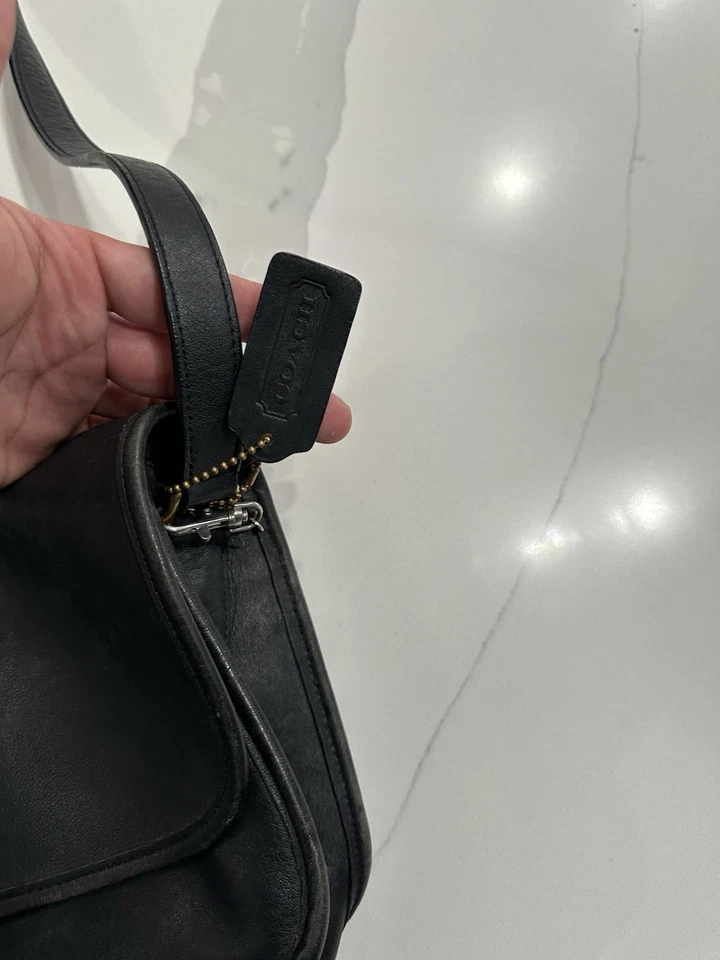 Bolso Bandolera Coach Vintage Negro Turnlock Penny Pocket Foto 3 de 4