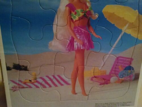 BARBIE PUZZLE SET 2 FRAME TRAY ON BEACH 1993 8201B SHOPPING 1990 4512B GOLDEN* - Picture 9 of 10