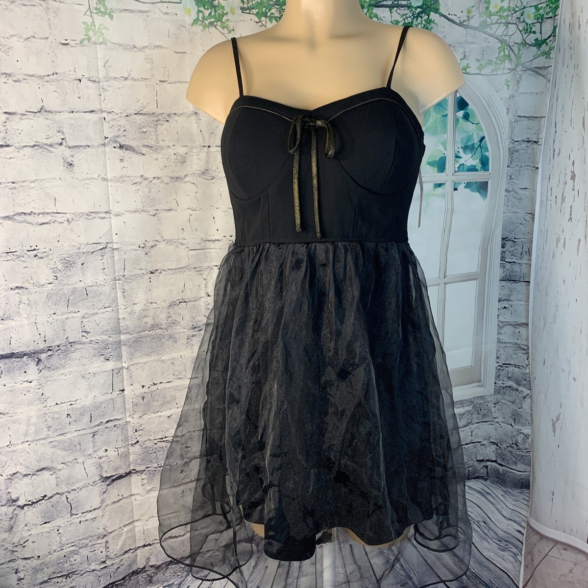 Xhilaration Women's New Fit & Flare Dress Size Medium Black Sleeveless  Overlay