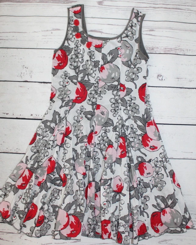 Vestido Eliane et Lena Boutique Virtual Apple Cinza Vermelho Paris Floral Menina Tamanho 10 - Imagem 2 de 4