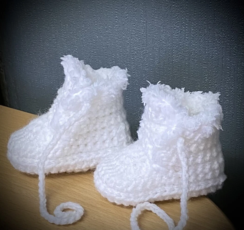 Crochet Baby Zapatos Hechos a Mano Ganchillo Lana Bebé Botines Zapatillas Zapatillas Foto 2 de 2