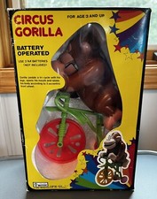RARE Vintage 1982 Botoy Battery Operated Circus Gorilla Tested and Works w/Box 