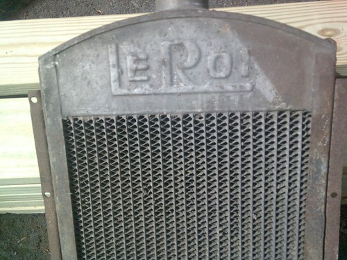 LE- ROI WW11 COMPRESSOR TRUCK RADIATOR AND TANK WITH CAP--MAYBE NOS - Picture 2 of 5