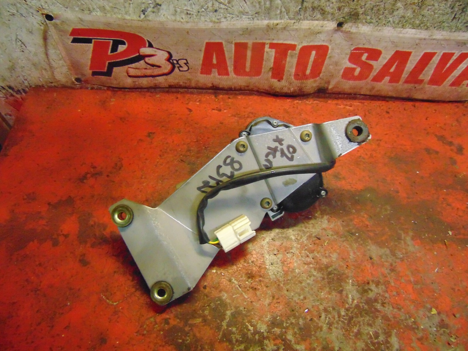 03 04 02 Nissan Xterra oem rear window windshield wiper motor eBay