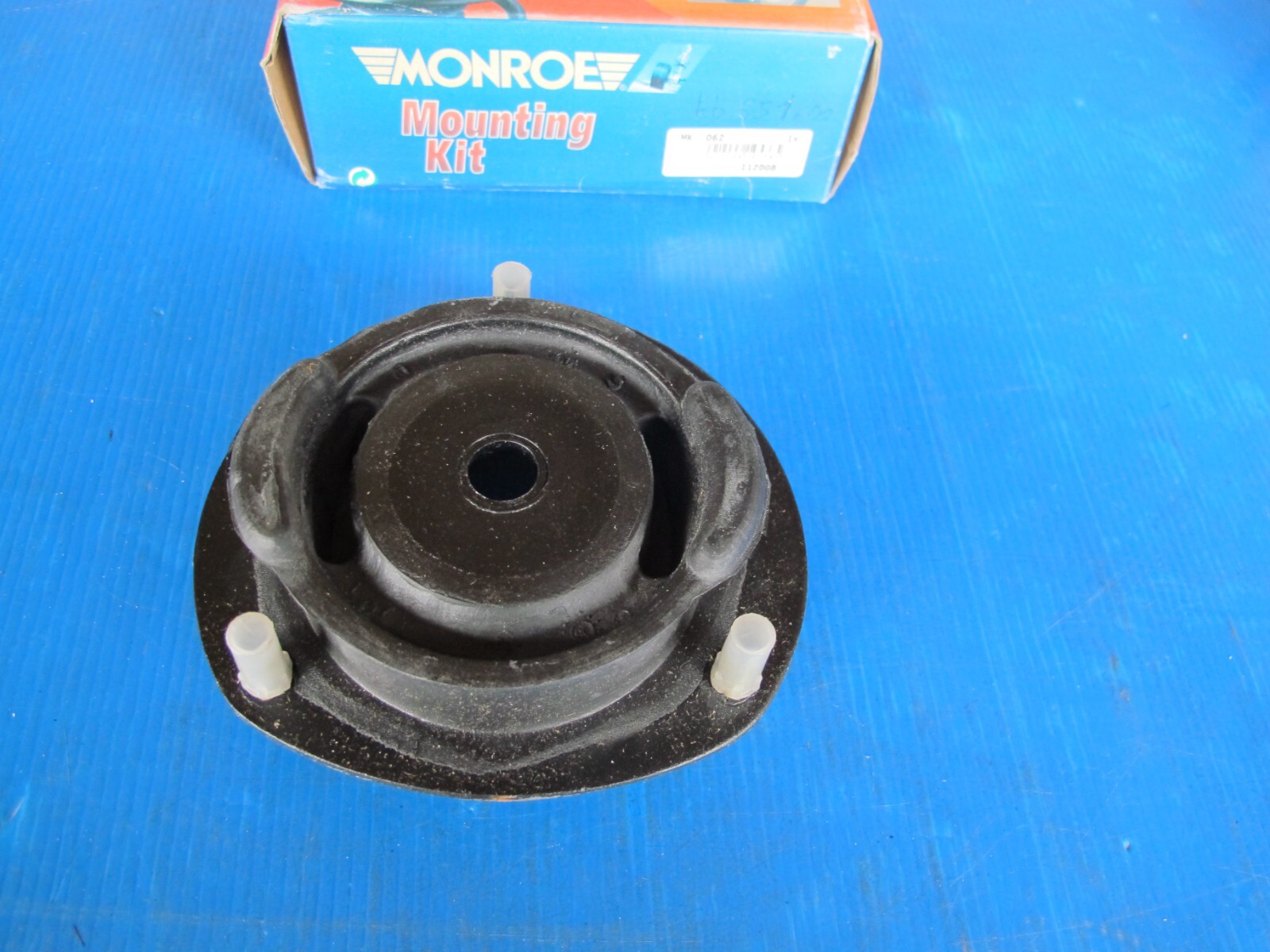 Butée d'amortisseur avant Monroe en acier forgé pour Mercedes W201
