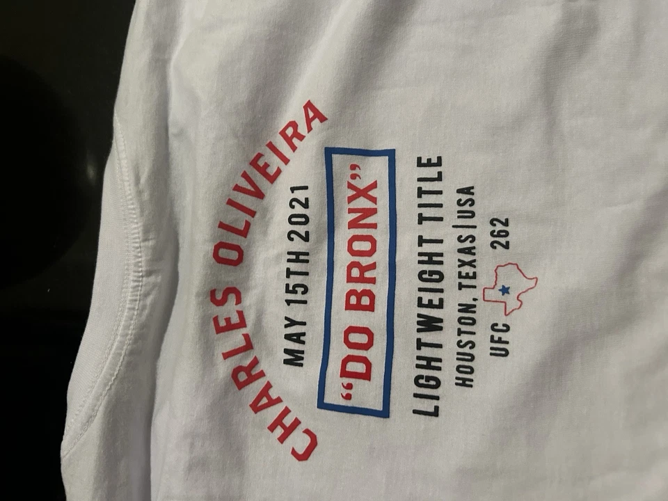 Camisa firmada por Charles Oliveira Title Fight Houston 2021 edición limitada Chute Boxe Foto 3 de 4