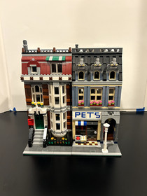 LEGO Creator Expert Pet Shop #10218 100% COMPLETE W/ All Figs (no box)