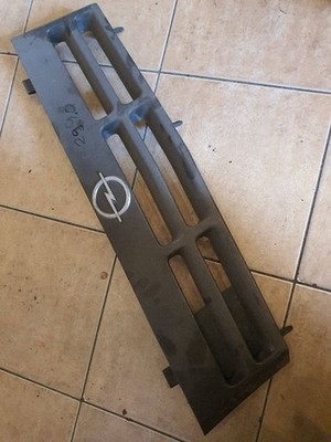 Opel Ascona C 1987 Oberes Gitter vorne 90195294ABS207 ROA28823